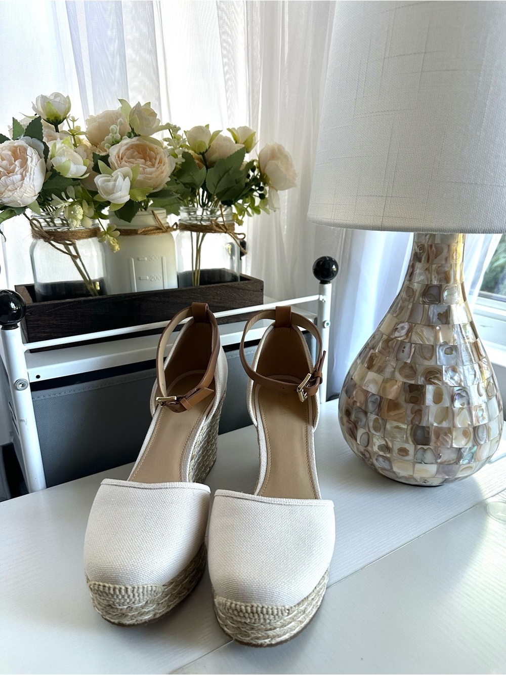 NWT Michael Kors Kendrick Canvas Espadrille Wedge Sandals 9M Light Cream w/ Box - Picture 2 of 9